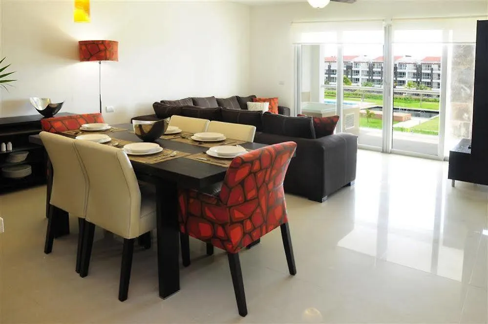 Pure All Suites Riviera Maya Playa del Carmen 5*,